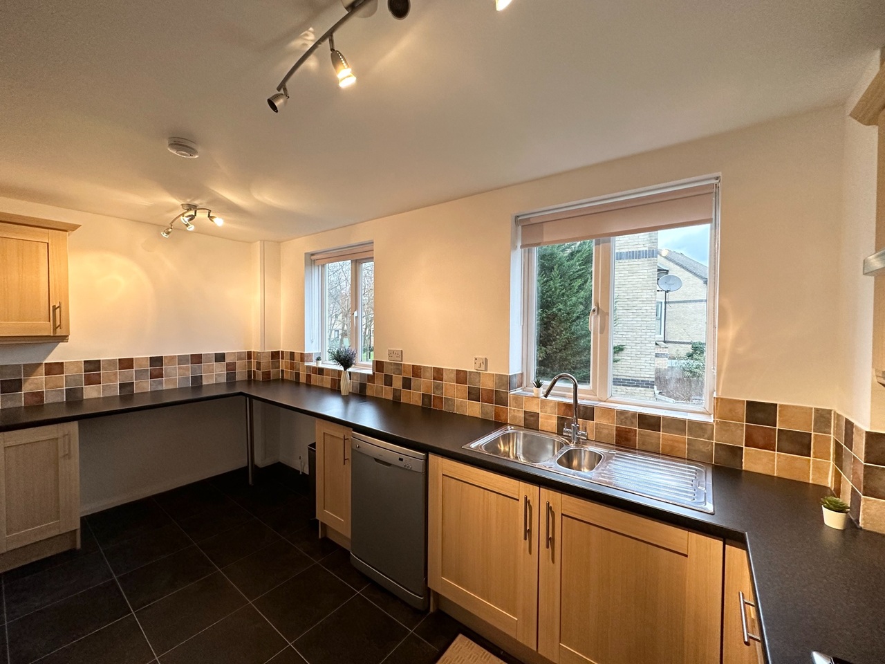 Additional image 10 of Room in a Shared House, Bray Crescent, SE16, N1 7GU