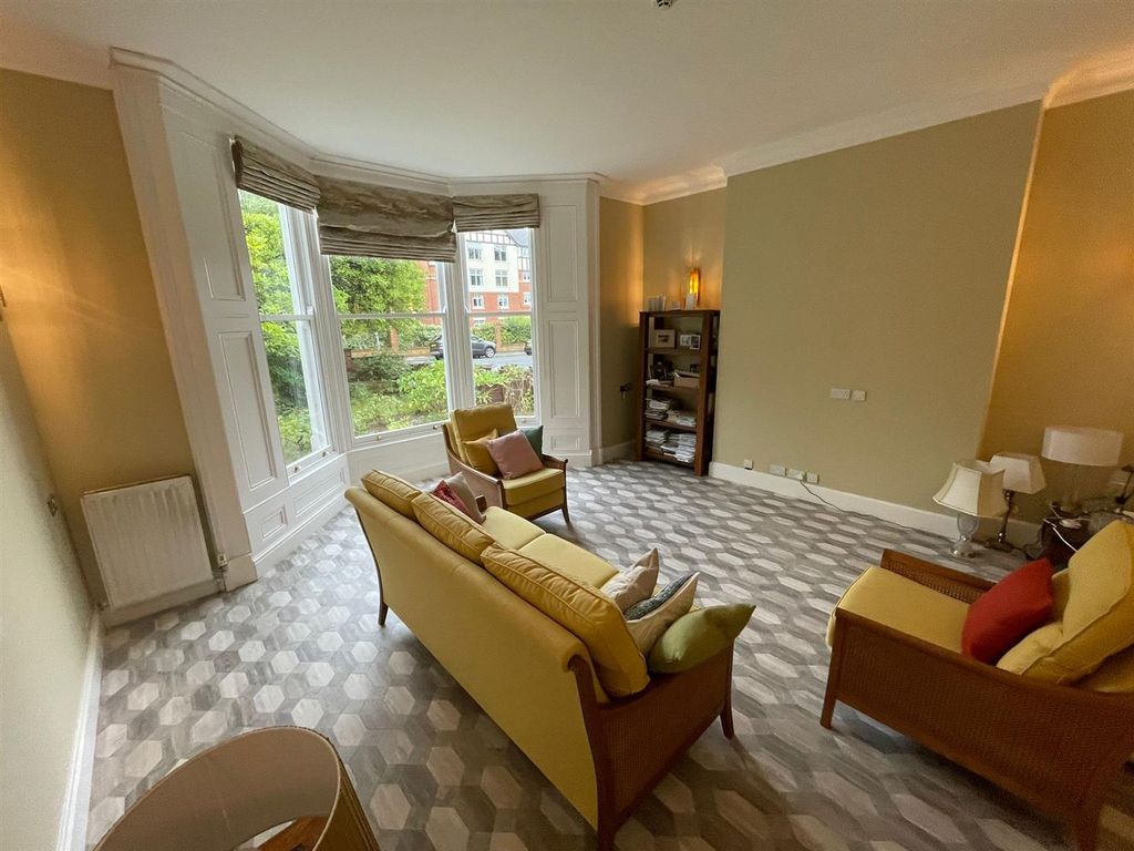 2 bed flat for saleTrinity Road, Darlington. DL3 photo 2