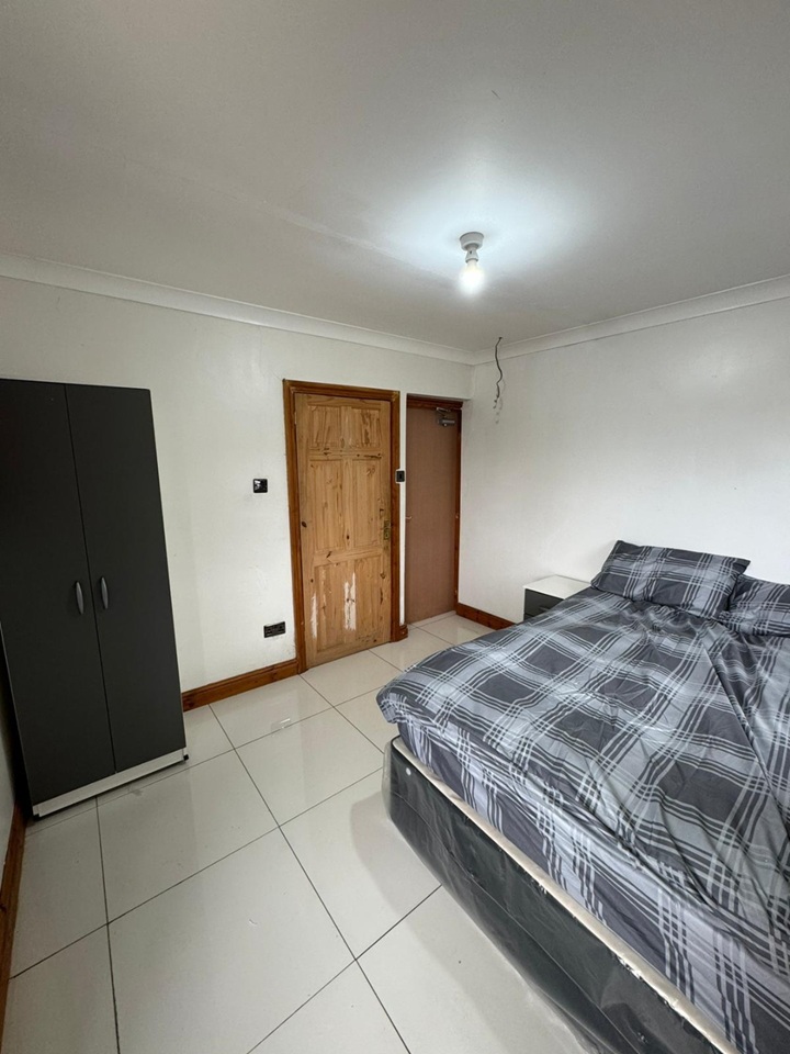 Additional image 4 of Room in a Shared House, Ellesmere Road, B8, N1 7GU