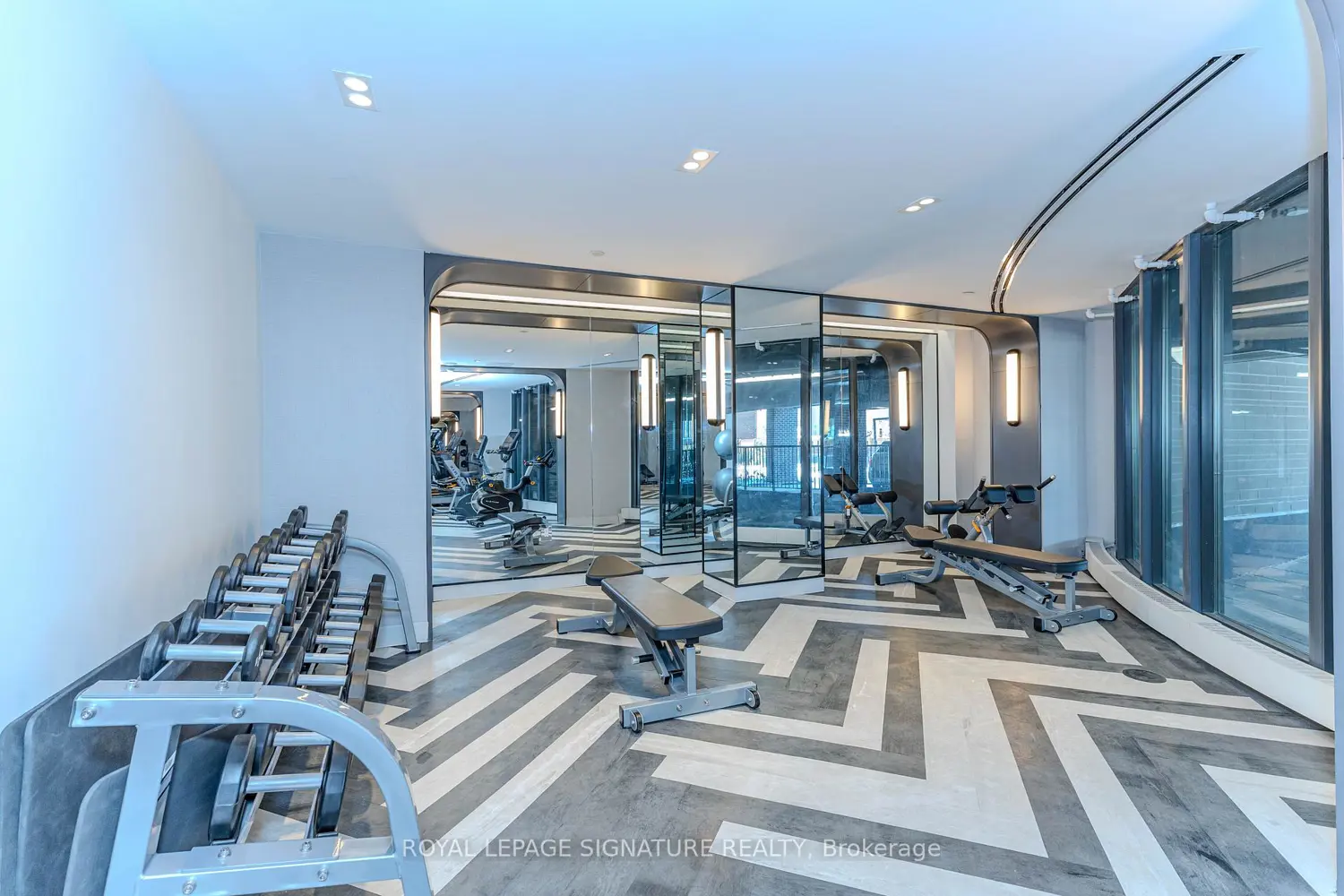 Additional image 20 of 556 Marlee Avenue 813