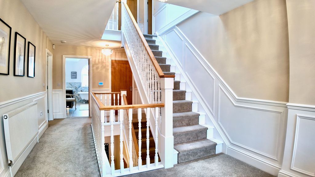 Additional image 39 of 5 bed detached house for saleOak Tree Rise, Newbridge NP11