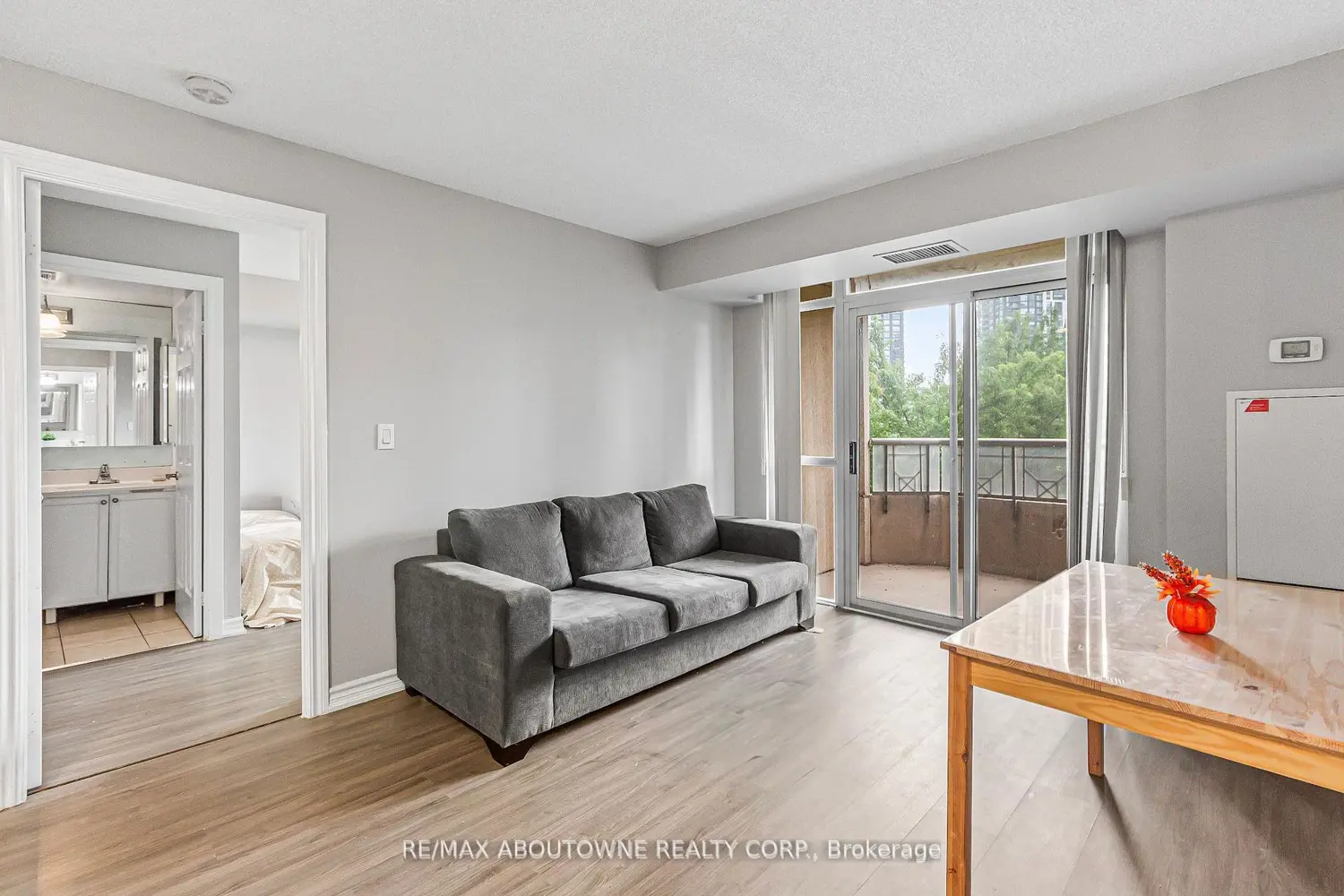Additional image 7 of 310 Burnhamthorpe Road 401