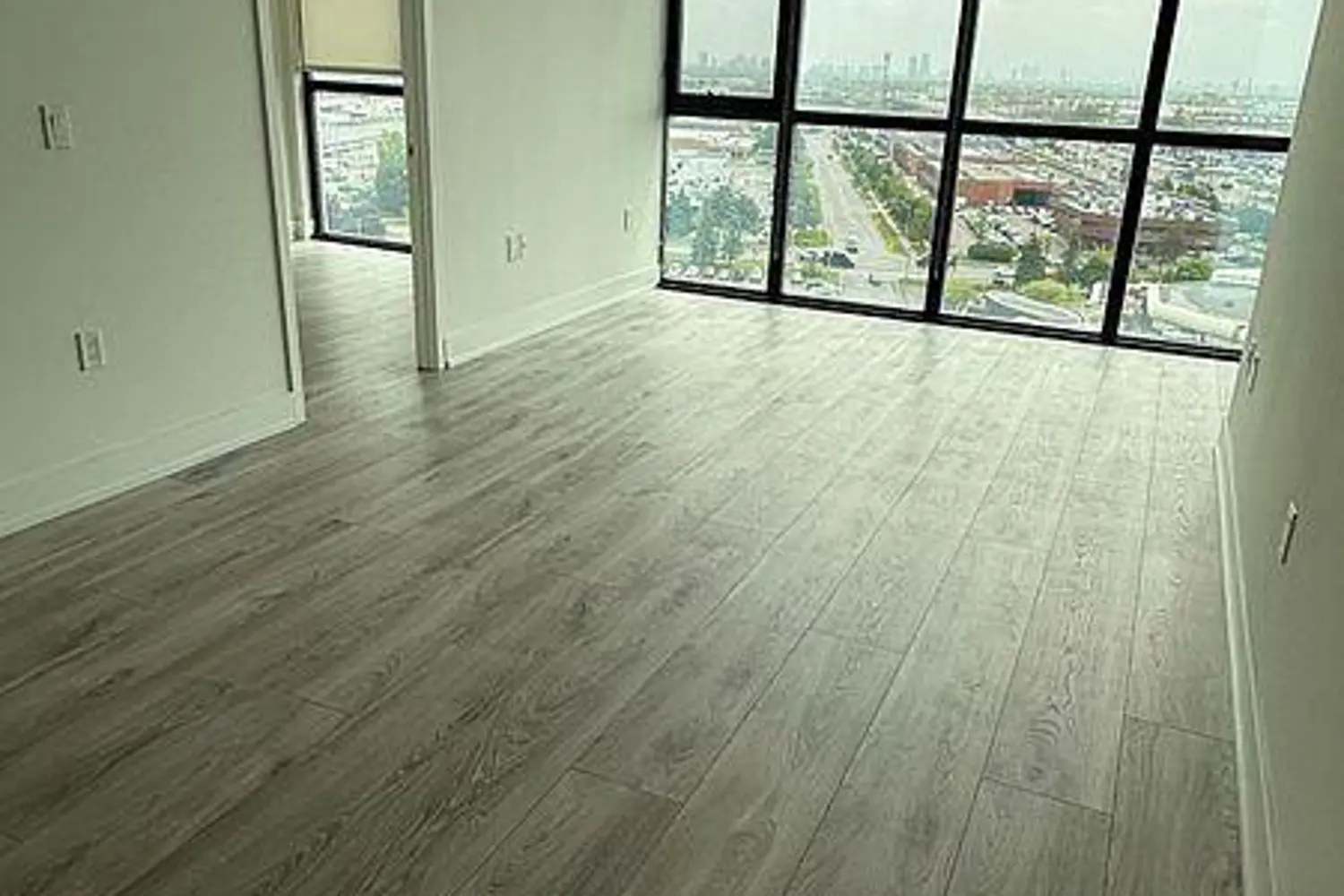 Additional image 12 of 2908 Highway 7 1101