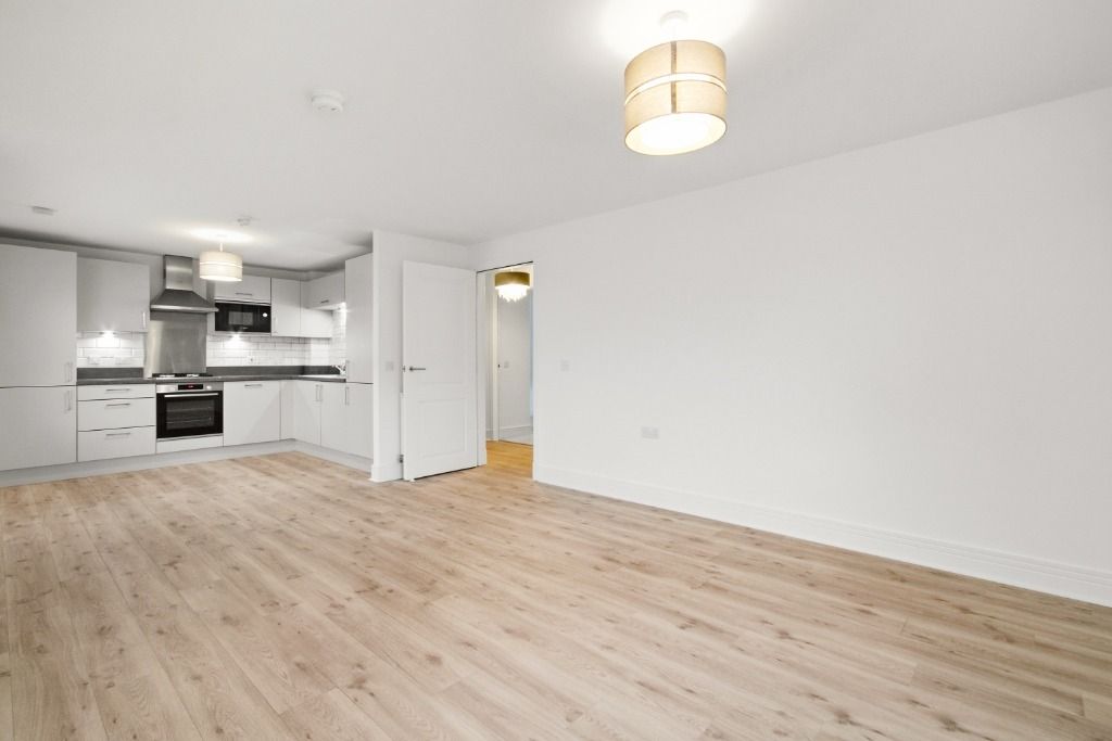 Additional image 12 of 2 bed flat for saleCastlegate Avenue, Dumbarton, West Dunbartonshire G82