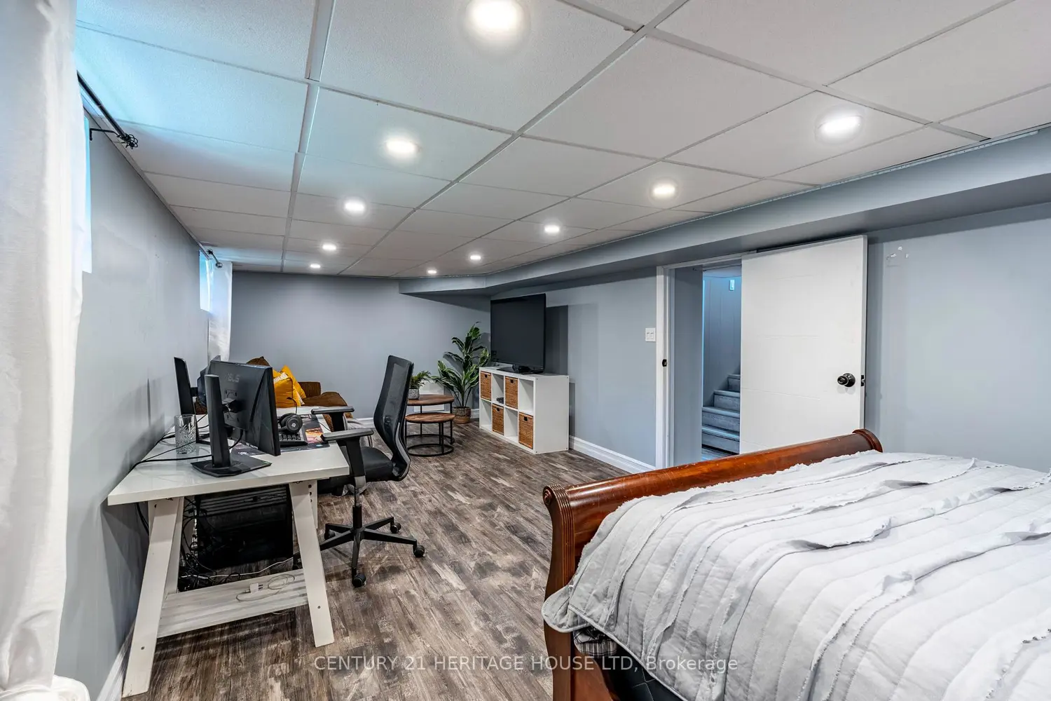 Additional image 9 of 562 Laurel Street