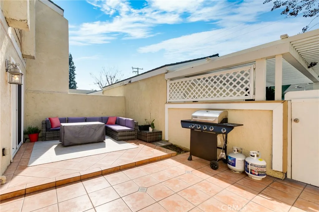 3340 E Collins Avenue Unit 21, Orange, CA 92867 photo 5
