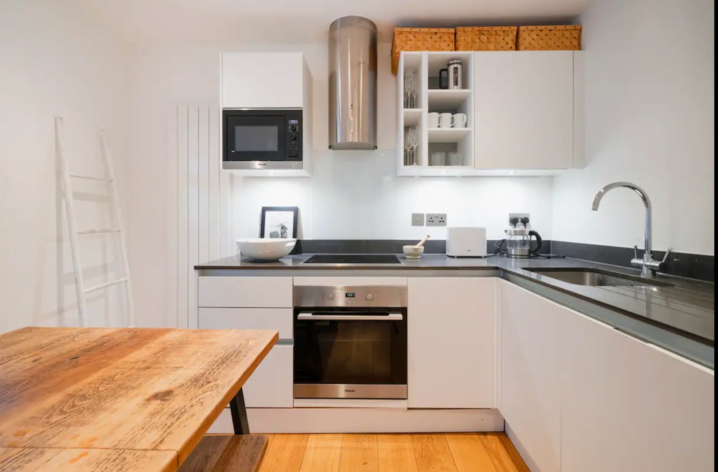 Additional image 5 of 1 Bed Flat, Margerie Court, E2, N1 7GU