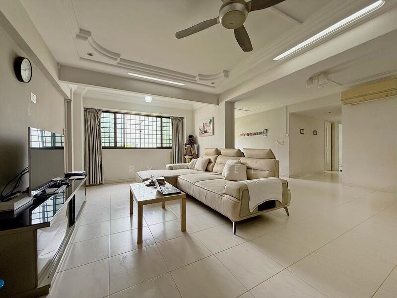 752 Woodlands Circle