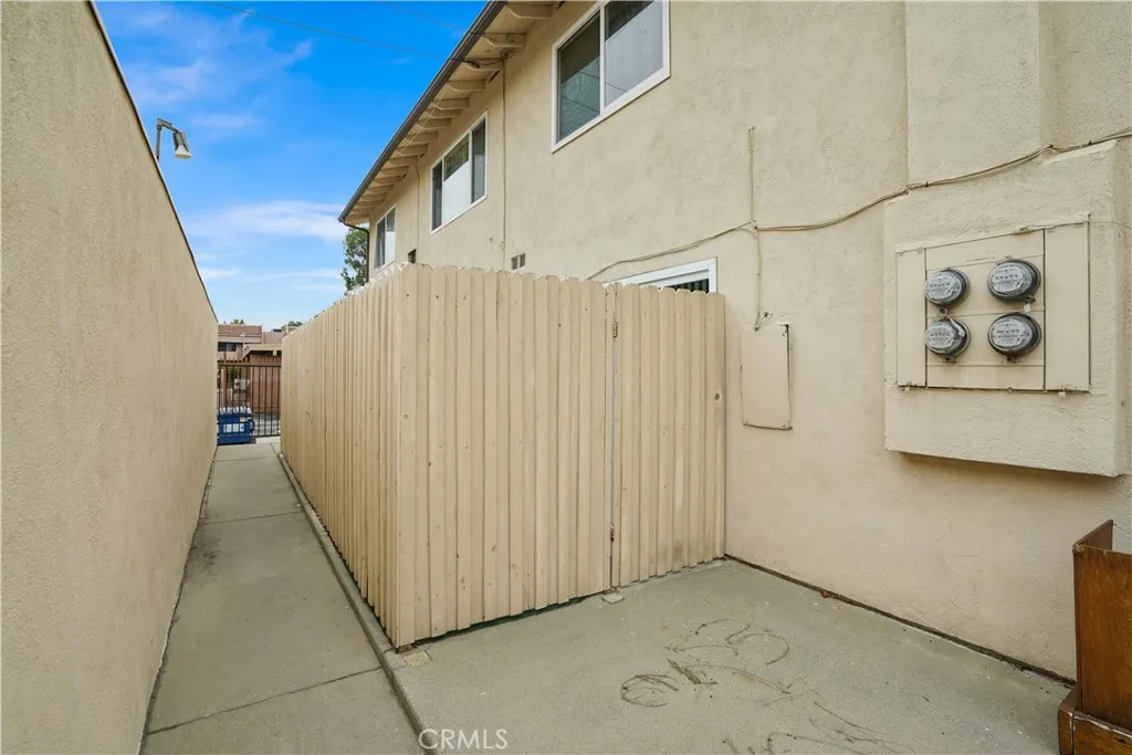 Additional image 64 of 22855 Vanowen Street Unit 2, West Hills, CA 91307