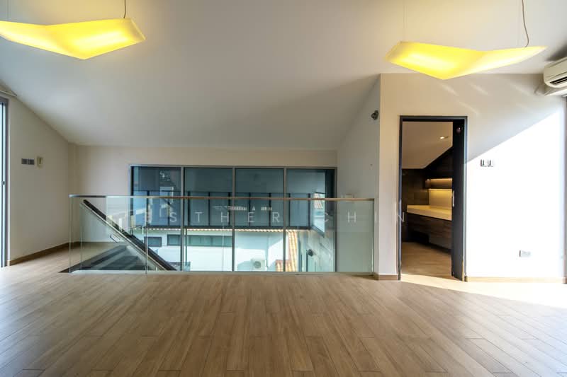 Additional image 15 of Paradise Island