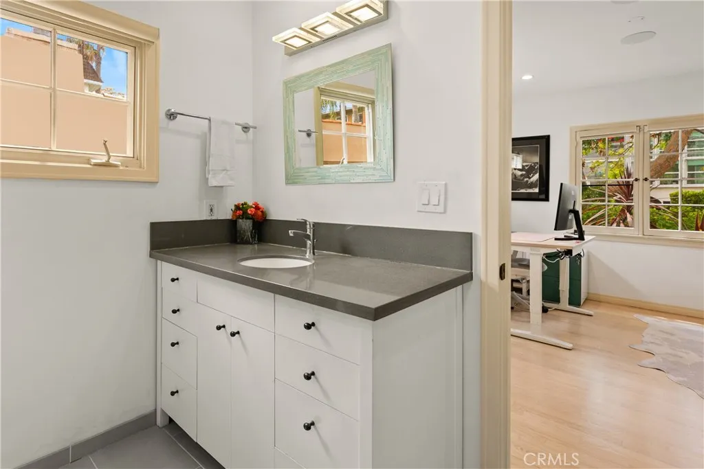 Additional image 53 of 708 Westbourne Dr, West Hollywood, CA 90069