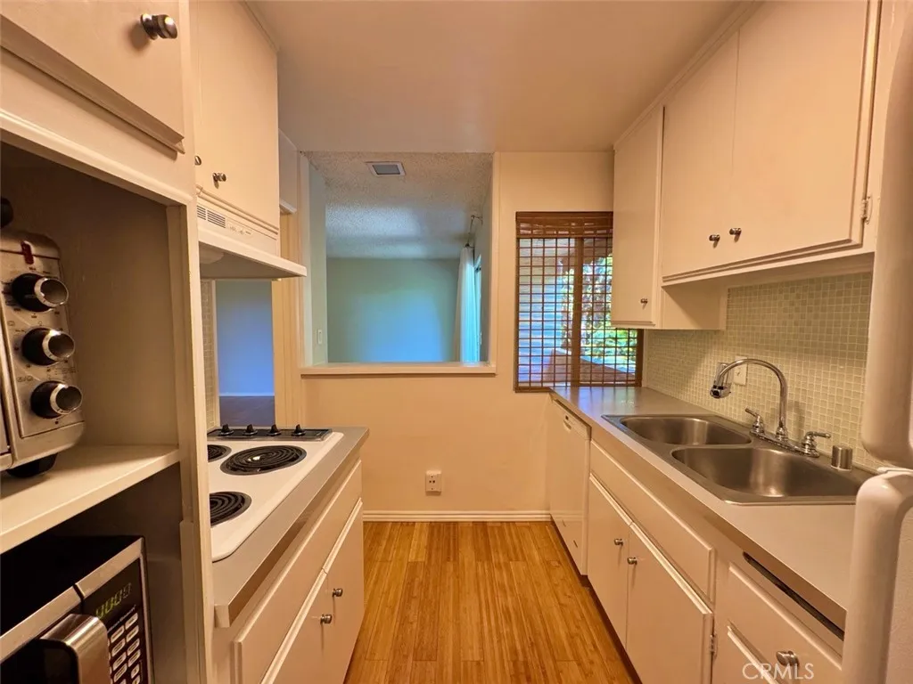 Additional image 26 of 5625 Sumner Way Unit 212, Culver City, CA 90230