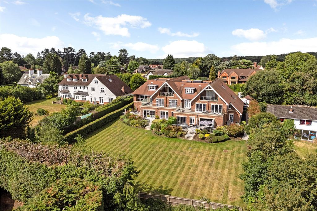 Additional image 9 of 4 bed flat for salePenn Road, Beaconsfield HP9
