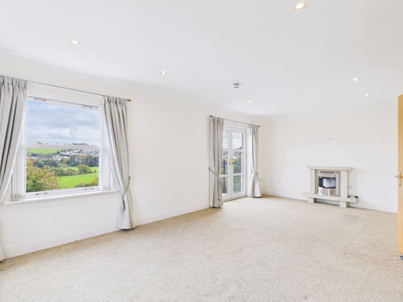 Additional image 11 of 2 bed flat for saleHafan Tywi, The Parade, Carmarthen SA31