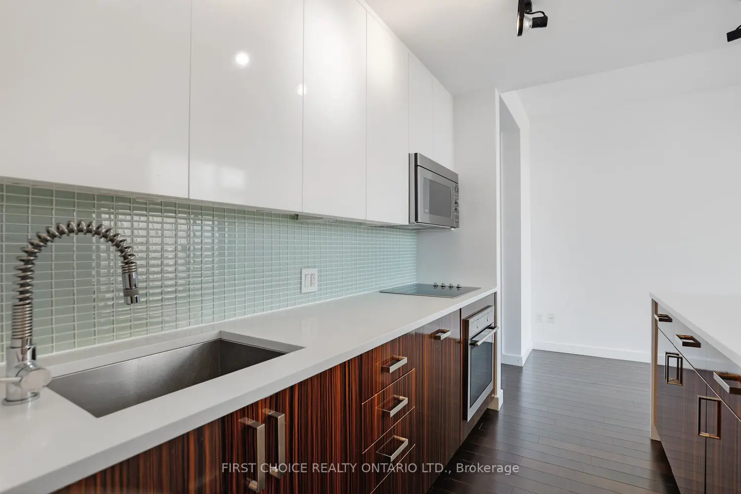 Additional image 5 of 201 Parkdale Avenue 506