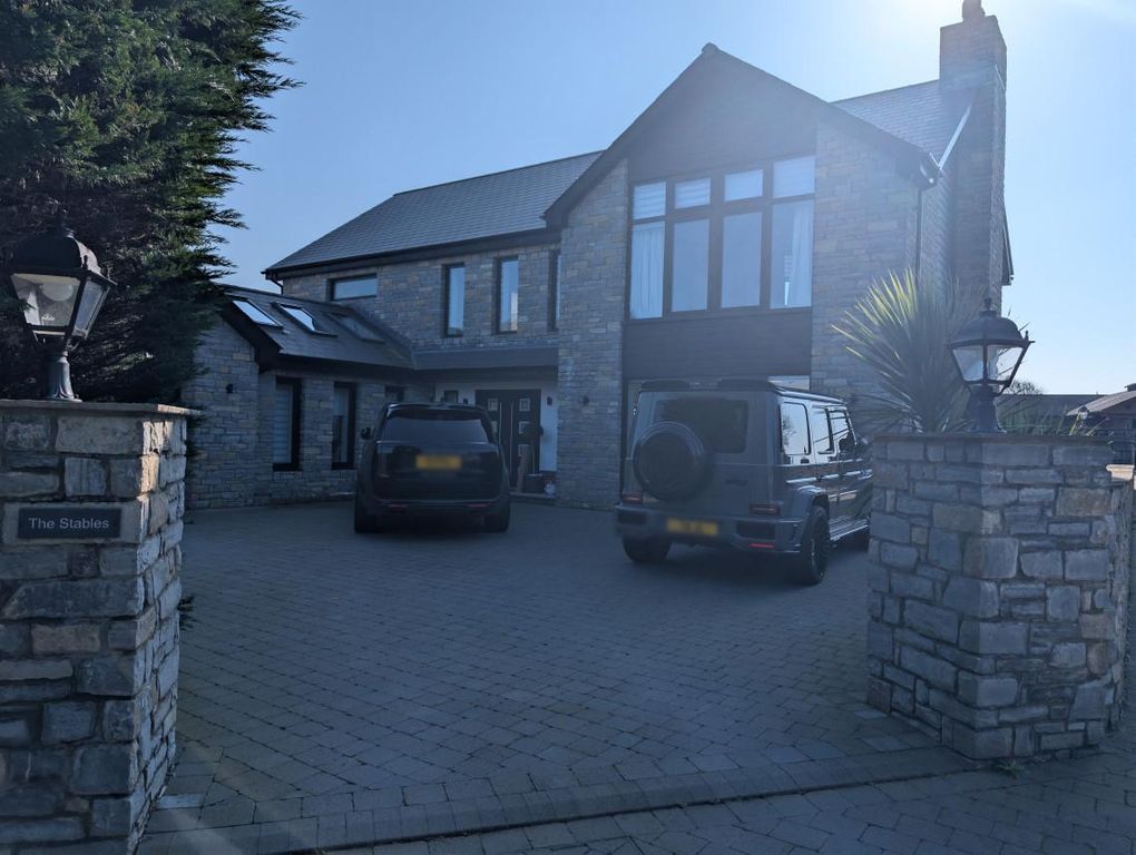 5 bed property for saleThe Stables, Maudlam, Bridgend, Mid Glamorgan, Wales CF33
