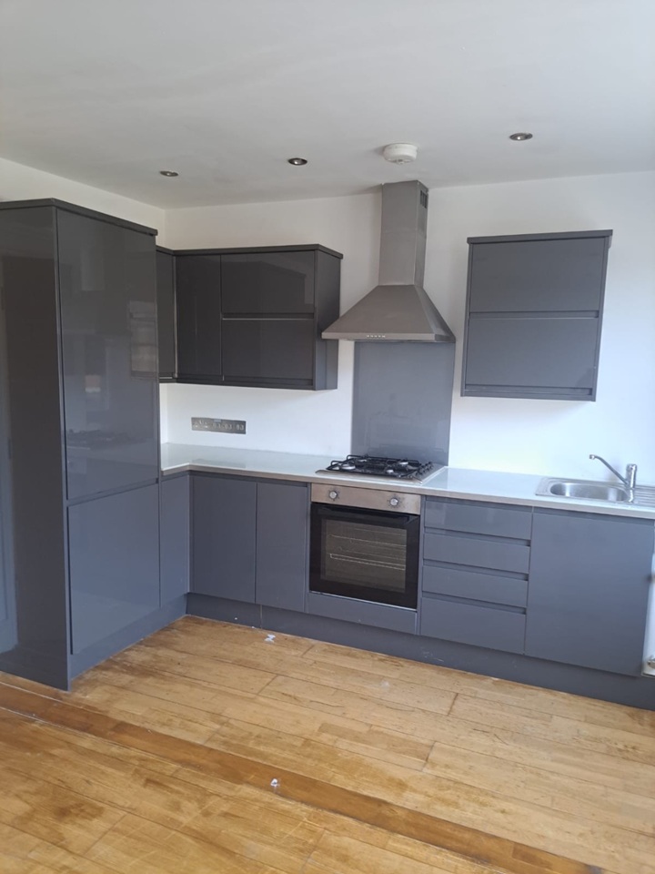 Additional image 2 of 2 Bed Flat, Strathleven Road, SW2, N1 7GU