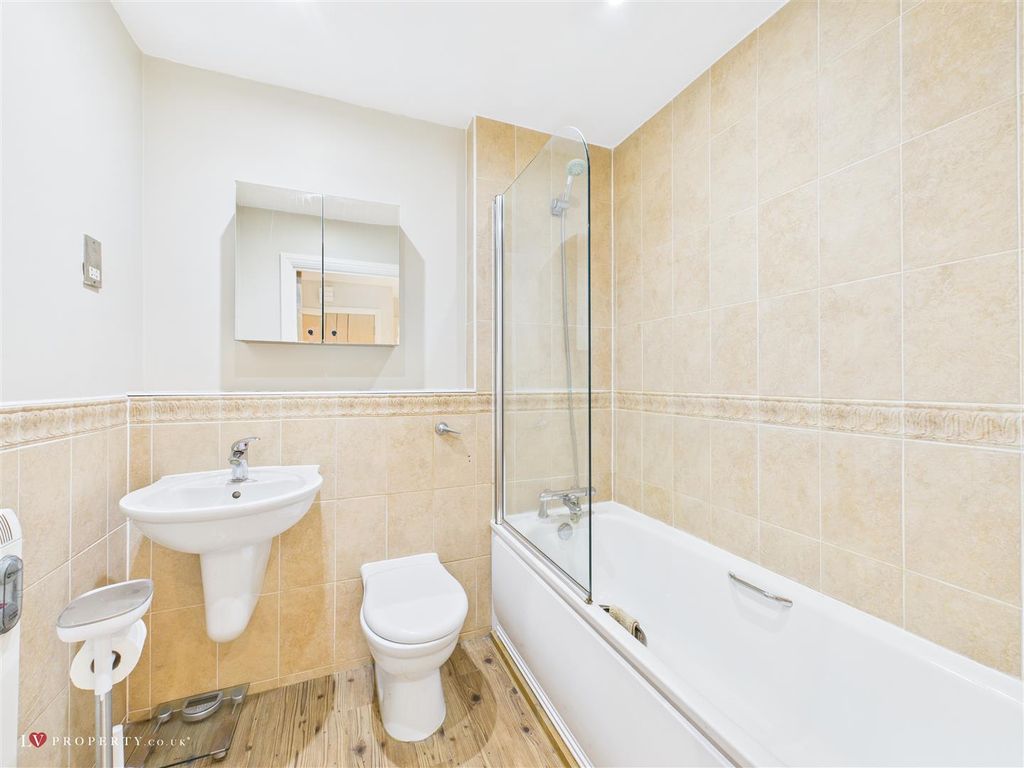 Additional image 11 of 2 bed flat for saleNewhall Hill, Birmingham, West Midlands B1