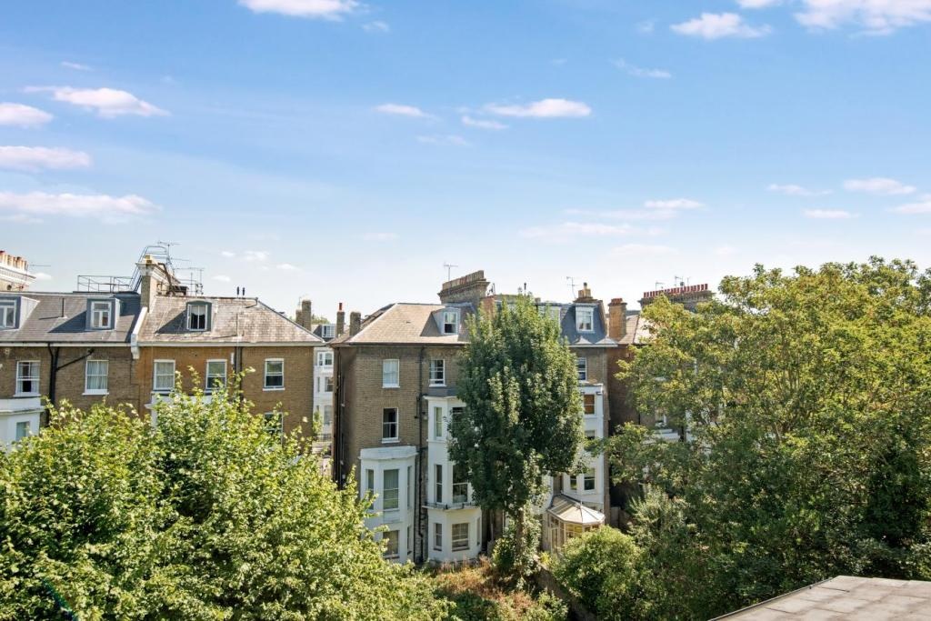 Additional image 6 of 1 Bed Flat, Westgate Terrace, SW10, N1 7GU