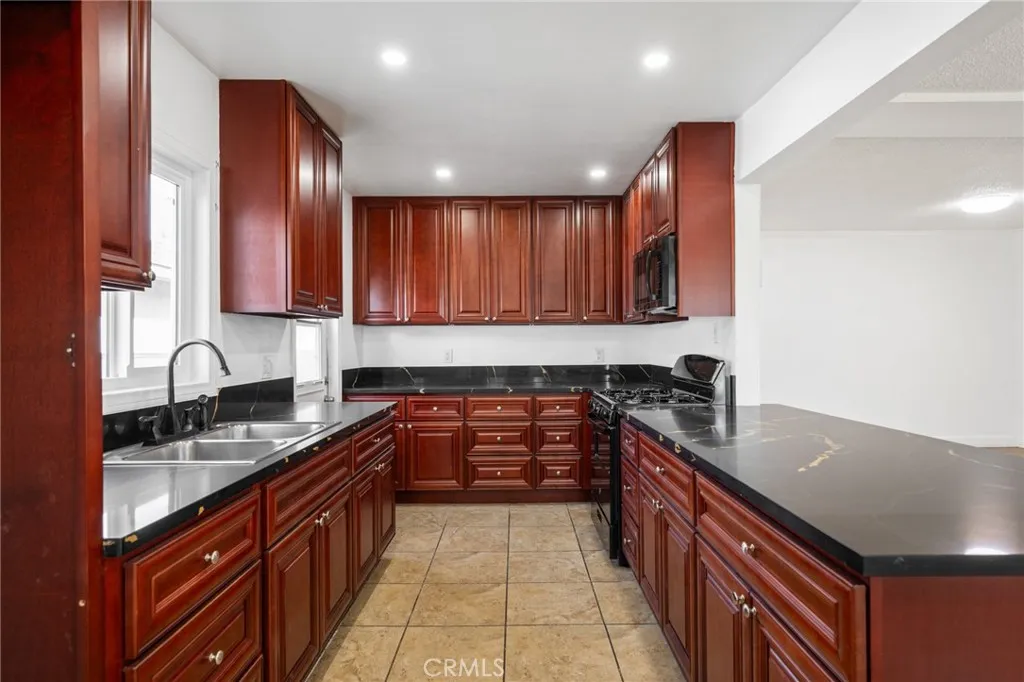 Additional image 12 of 1136 Cary Ave, Wilmington, CA 90744