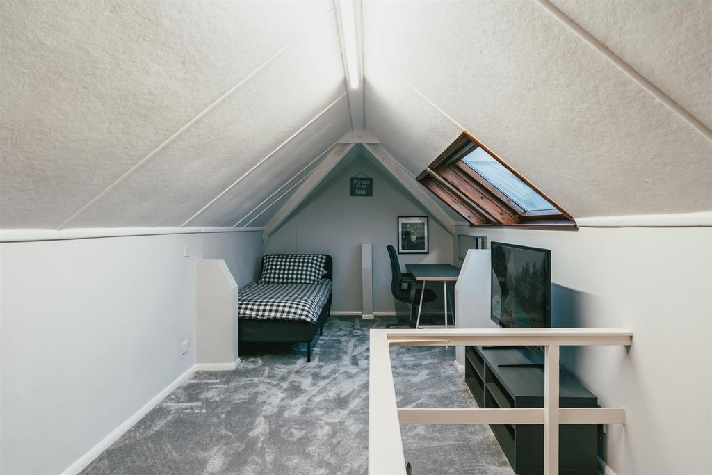 Additional image 38 of 5 bed detached house for saleDore Road, Sheffield S17