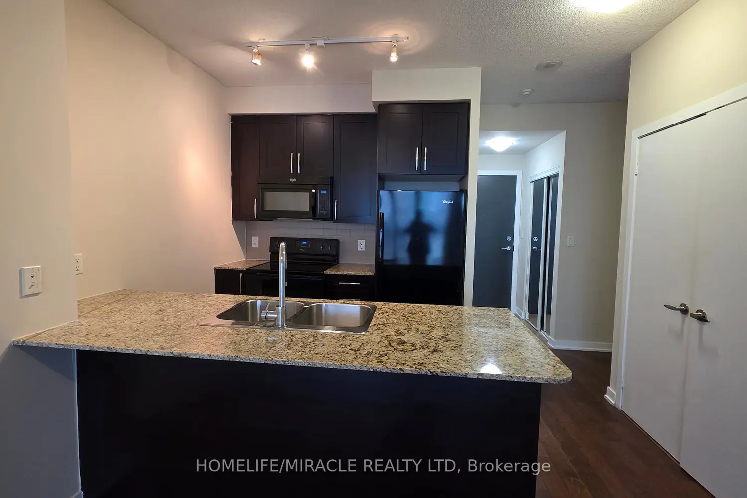 Additional image 3 of 4070 Confederation Parkway 3408