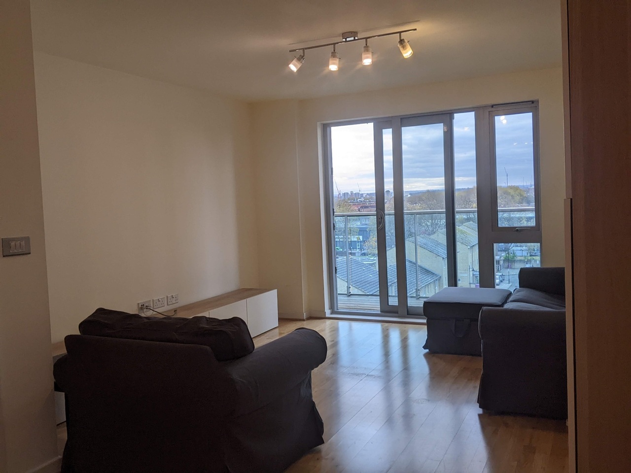 Additional image 2 of Room in a Shared Flat, Cable Street, E1, N1 7GU