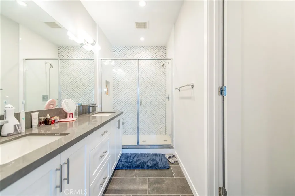 Additional image 19 of 155 Schick, Irvine, CA 92614