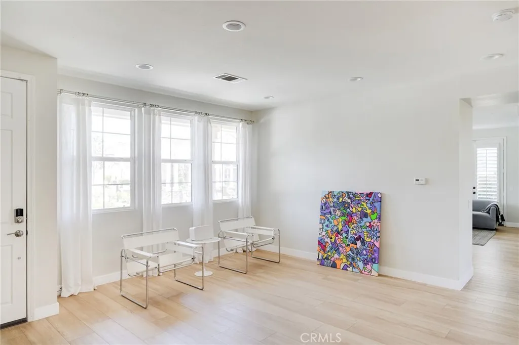 Additional image 4 of 23315 Portland Lane, Valencia, CA 91355