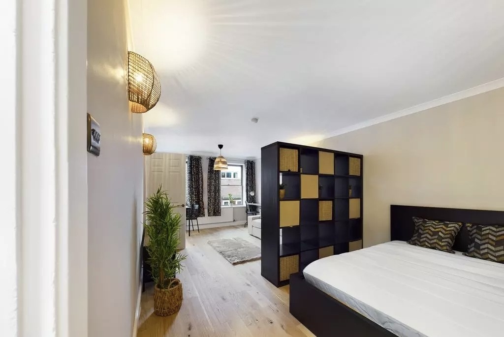 Additional image 2 of Studio Flat, St Pauls Mews, B3, N1 7GU