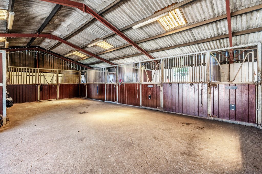 Additional image 19 of 4 bed farm for saleTrunley Heath Road, Bramley, Surrey GU5