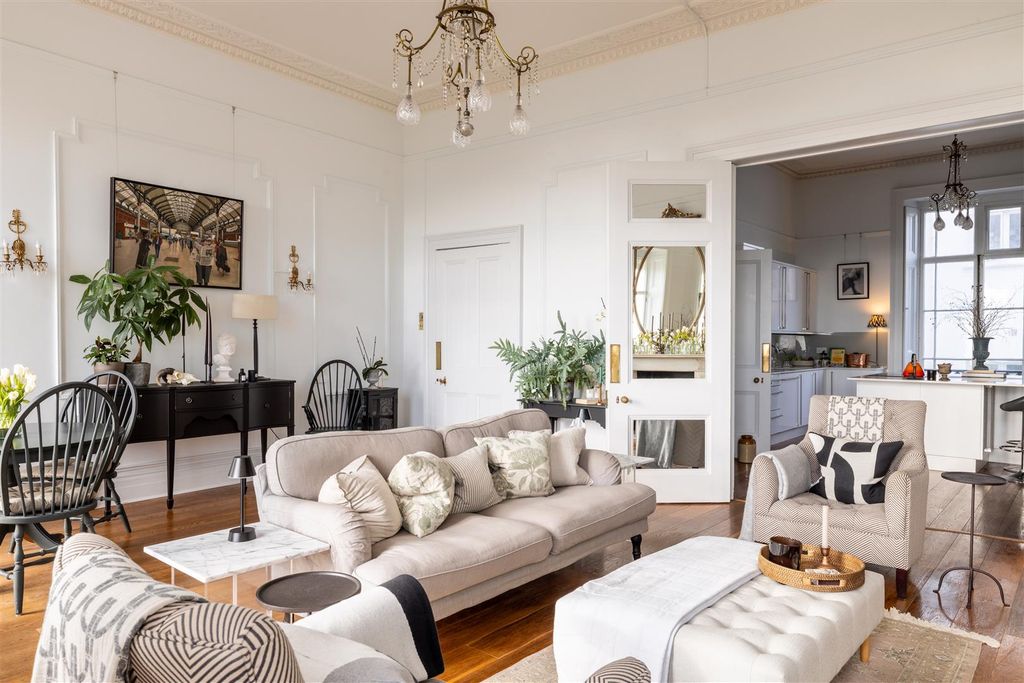 Additional image 18 of 2 bed flat for saleLewes Crescent, Brighton BN2