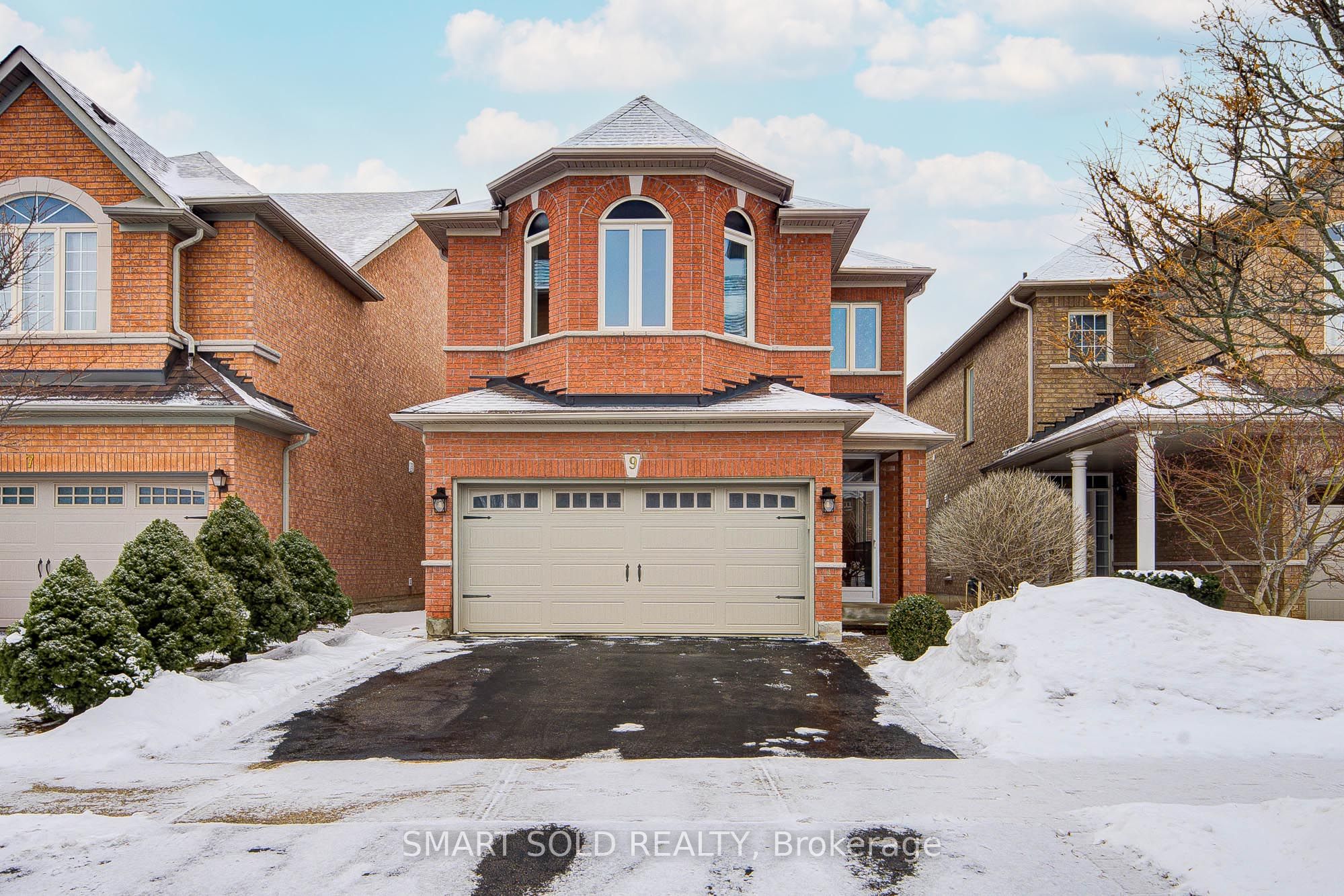 9 Mariposa Avenue, Richmond Hill, ON, L4S 2N7