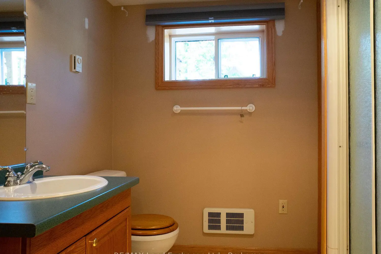 Additional image 8 of 5 Macgregor Beach Road