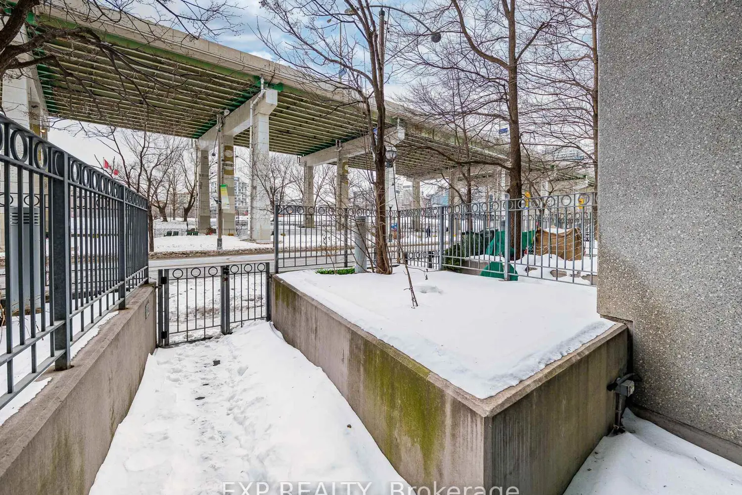 Additional image 13 of 209 Fort York Boulevard 167