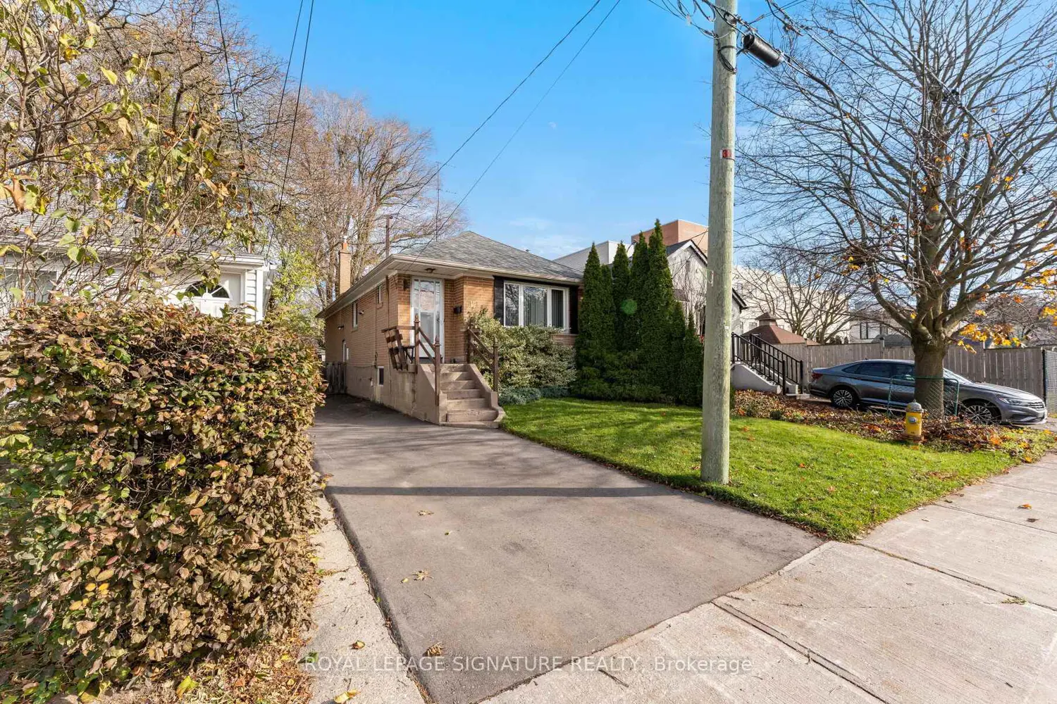 17 Vanbrugh Avenue