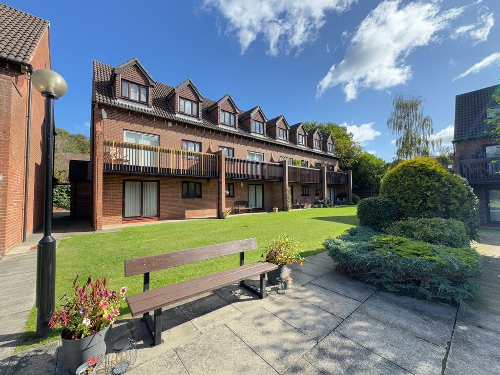2 bed maisonette for saleFour Winds Court, West Park, Hartlepool TS26