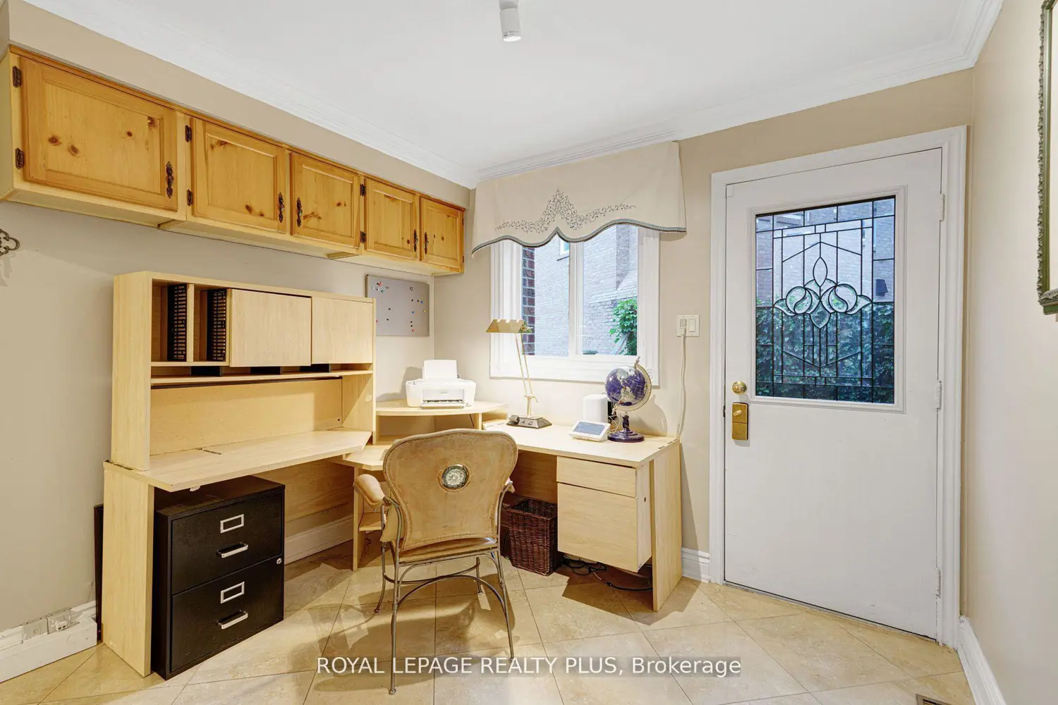 Additional image 8 of 1760 Featherston Court