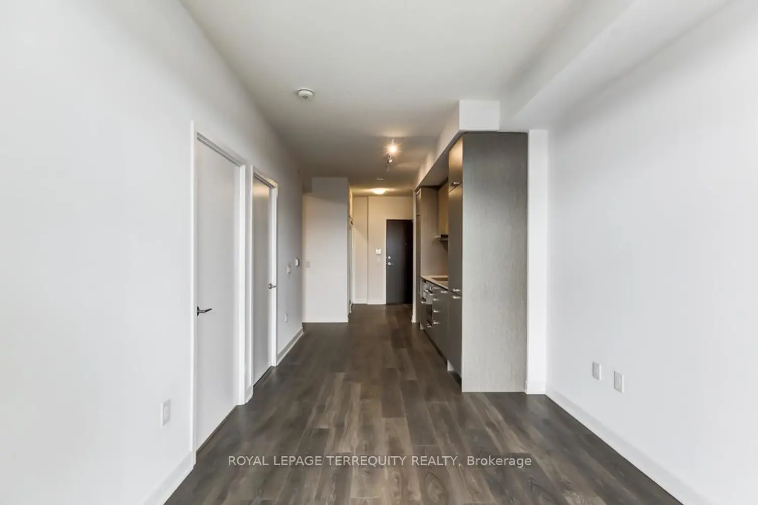 Additional image 12 of 38 Honeycrisp Crescent 607