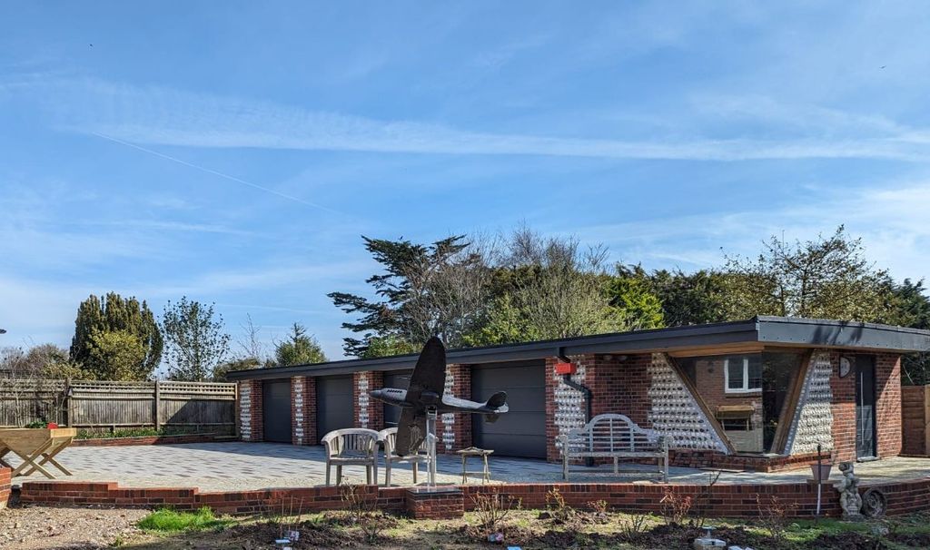Additional image 48 of 4 bed detached house for saleThe Ridgeway, Eastbourne BN20