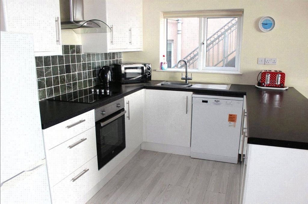 Additional image 9 of 2 bed flat for saleApt 6 (20) Coastal View, Pendine, Carmarthen SA33