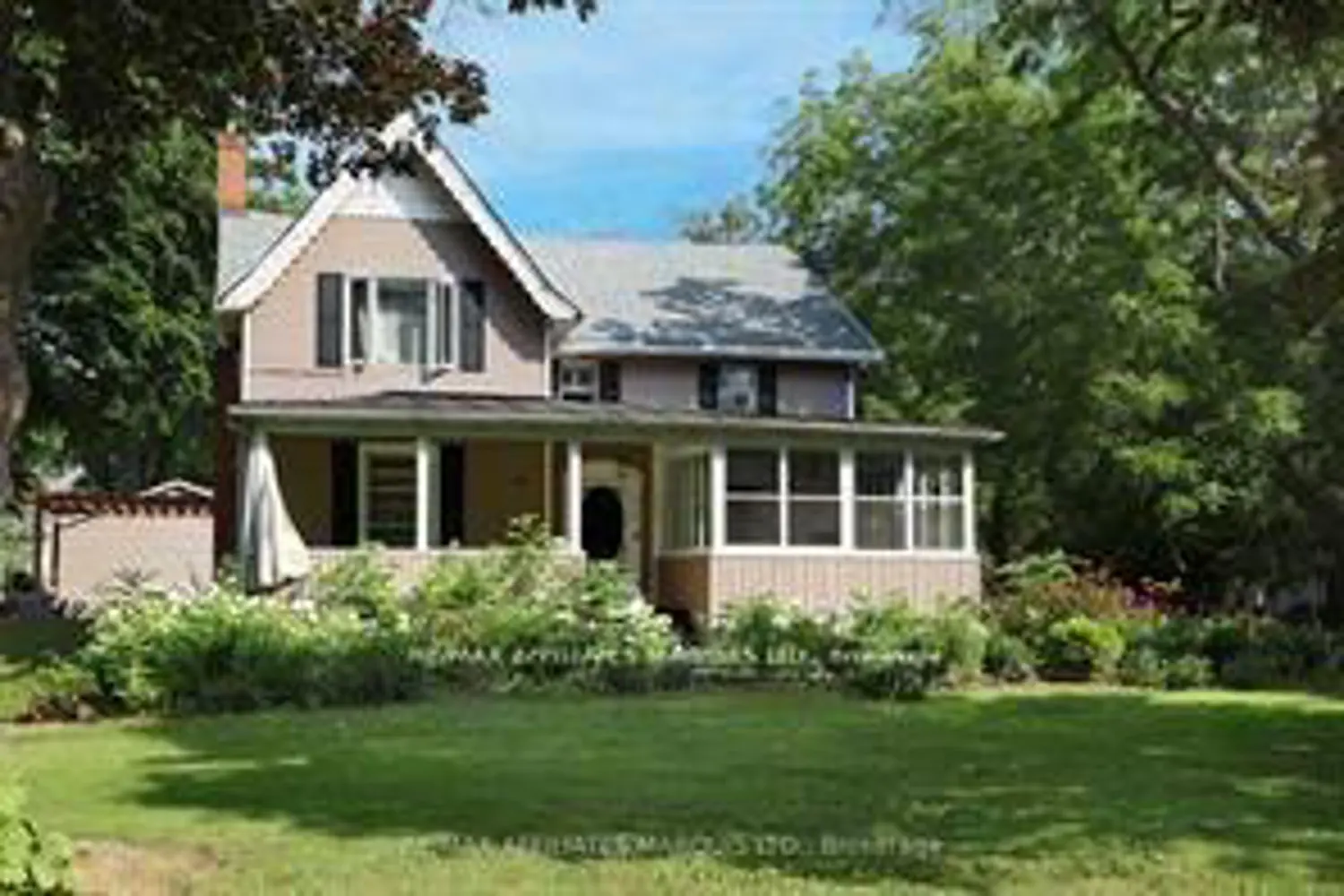 Additional image 2 of 16 Lakeshore Drive