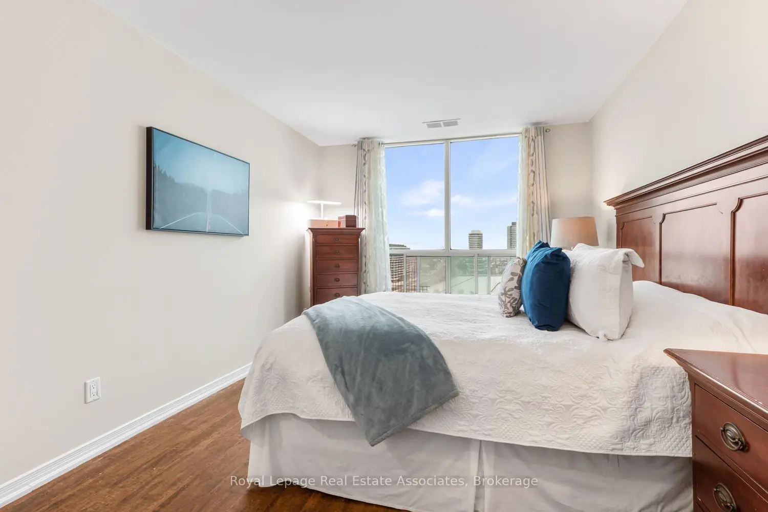 Additional image 15 of 2565 Erin Centre Boulevard Ph7