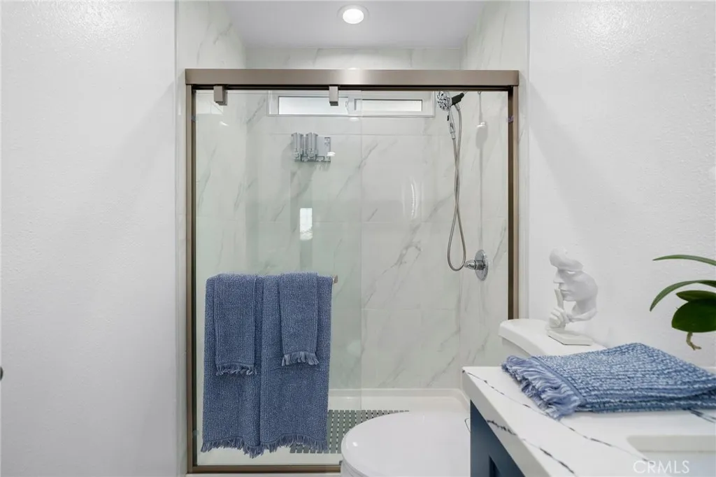 Additional image 35 of 329 E Lanzit Ave, Los Angeles, CA 90061