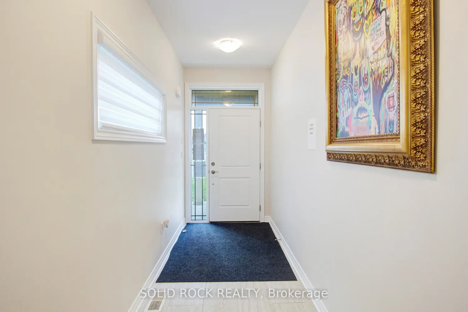 7387 Sherrilee Crescent photo 2