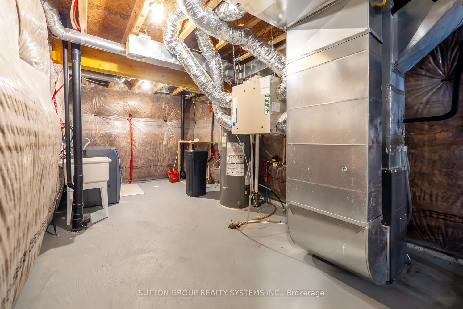 Additional image 19 of 693 Doon South Drive