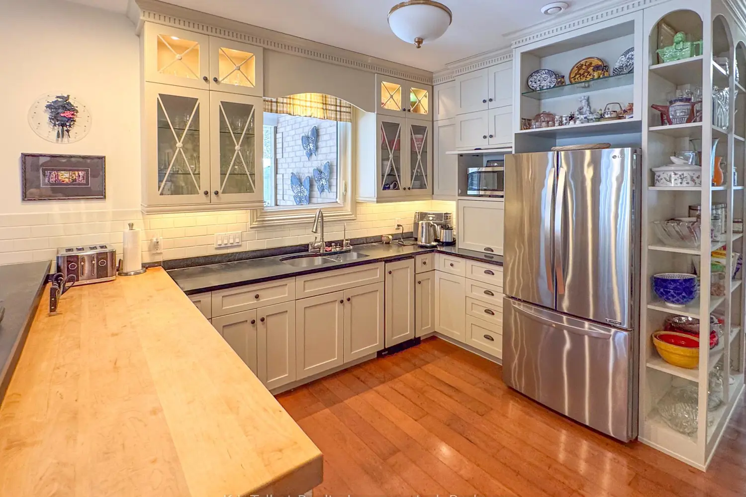 Additional image 4 of 80602 Benmiller Line