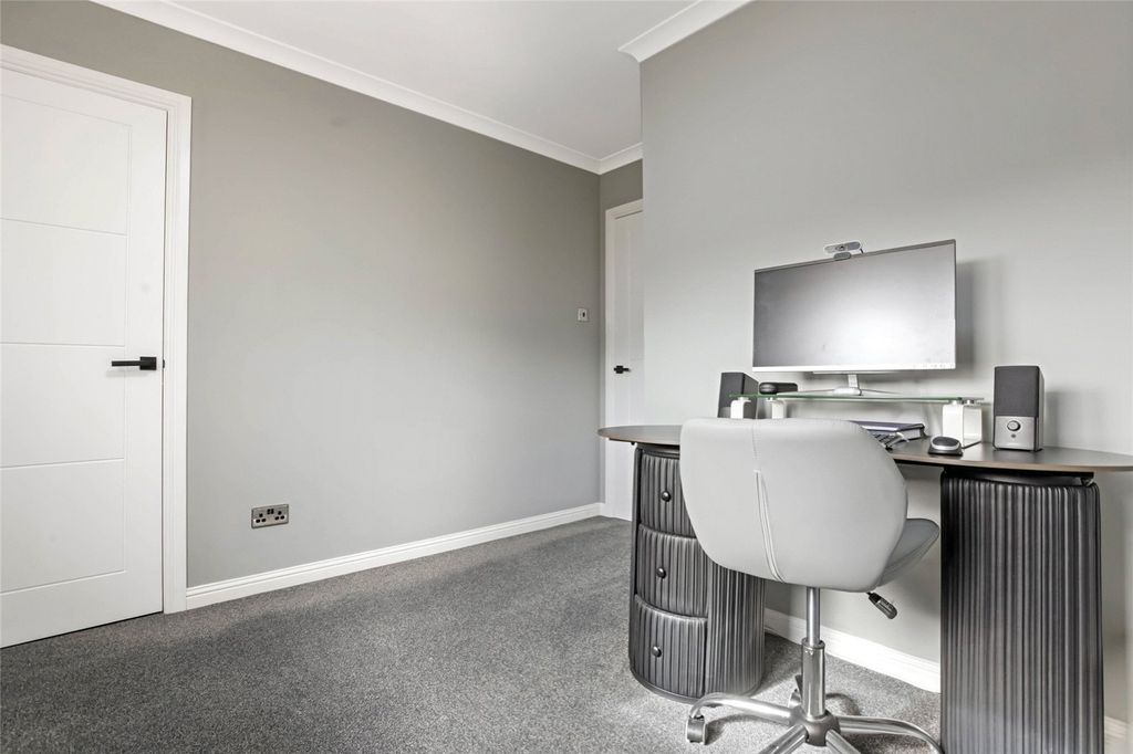 Additional image 18 of 3 bed flat for saleThe Paddock, Hamilton, South Lanarkshire ML3