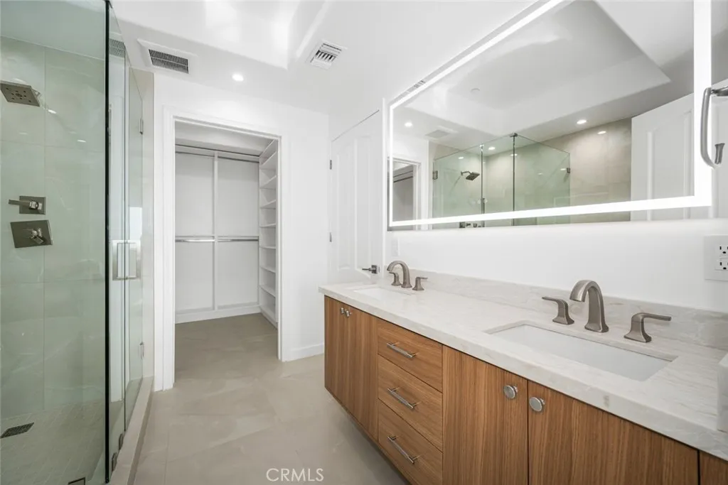 Additional image 27 of 1724 Bluff Pl, Long Beach, CA 90802