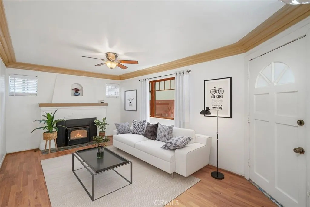 Additional image 4 of 832 Cypress Avenue, Hermosa Beach, CA 90254